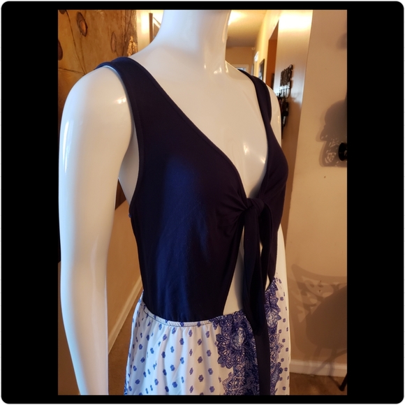 Scarf Dress - Picture 5 of 6